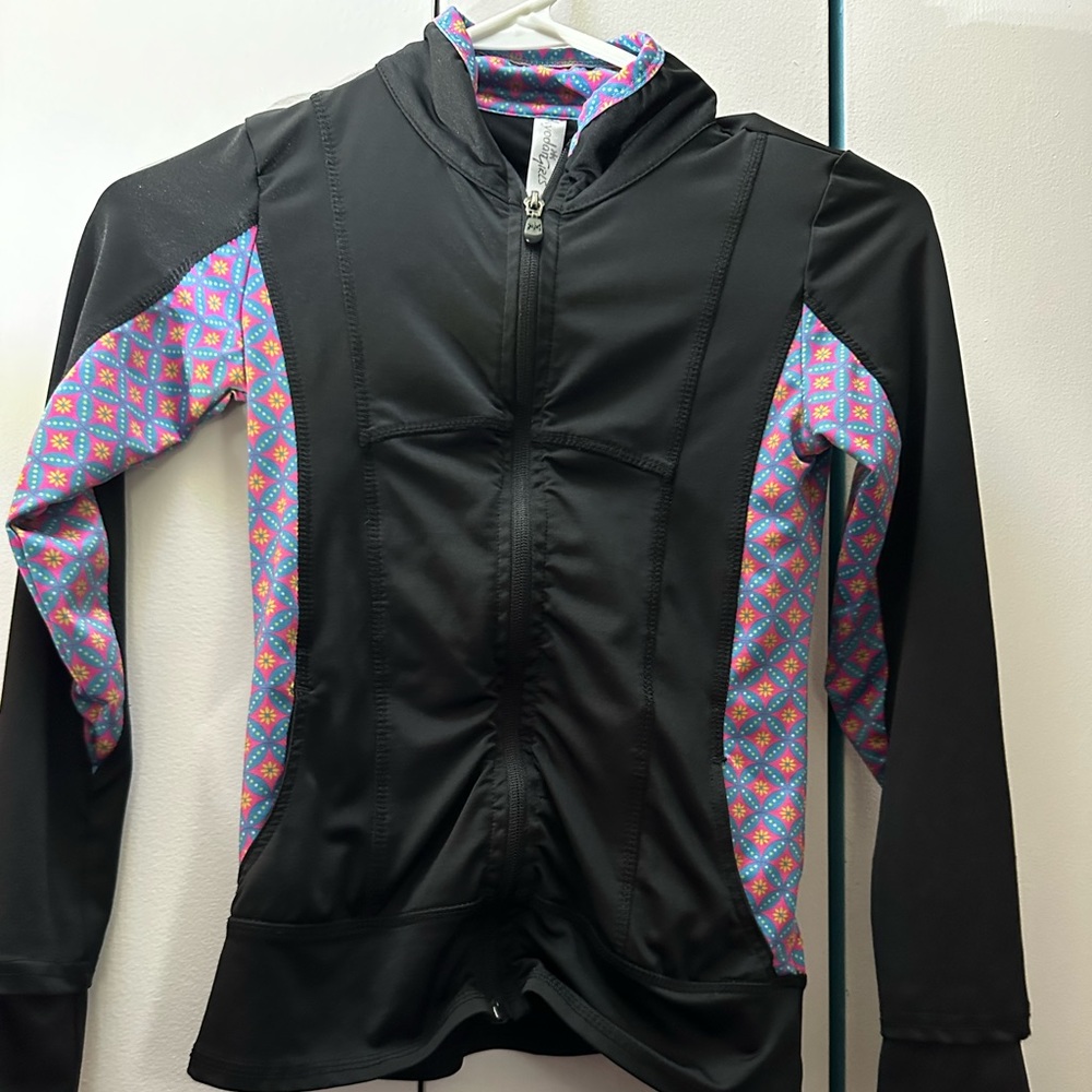 Girls zip-up thin jacket. Size 10/12.